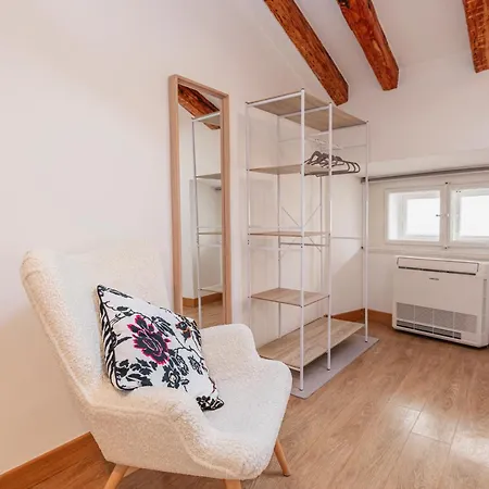 La Fermata Del Viandante Apartmán *