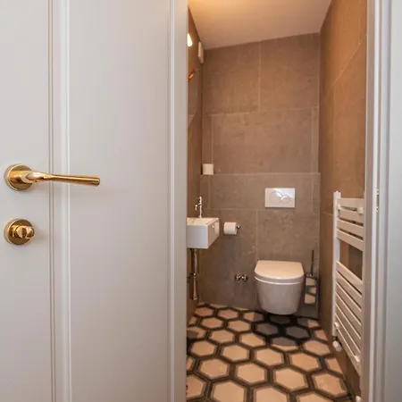 La Fermata Del Viandante Triëst