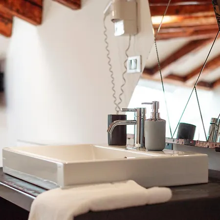 La Fermata Del Viandante * Triëst