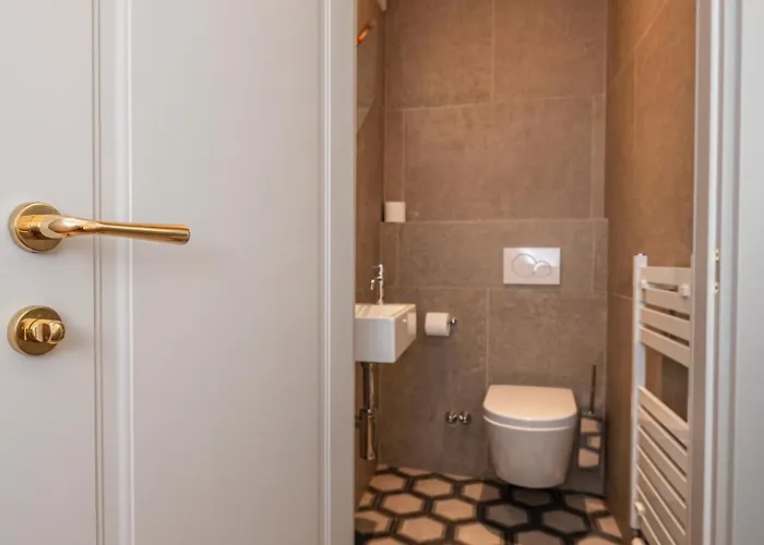 La Fermata Del Viandante Trieste