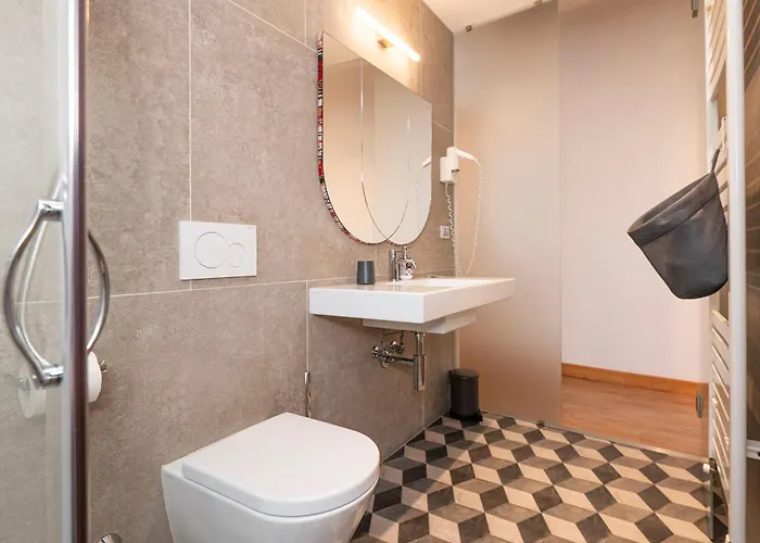 La Fermata Del Viandante * Trieste